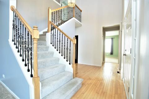 4700 Whitehall Ct, Algonquin, IL 60102 photo 3