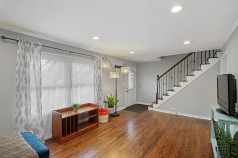 9112 Ewing Ave, Evanston, IL 60203 photo 3