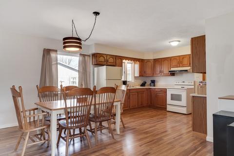 711 E 4th St, El Paso, IL 61738 photo 9
