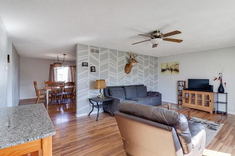 711 E 4th St, El Paso, IL 61738 photo 8