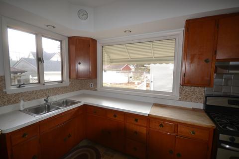 3 S Alfred Ave, Elgin, IL 60123 photo 8