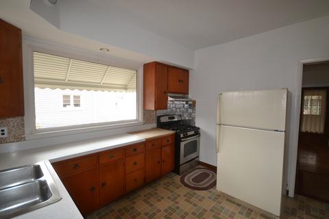 3 S Alfred Ave, Elgin, IL 60123 photo 9