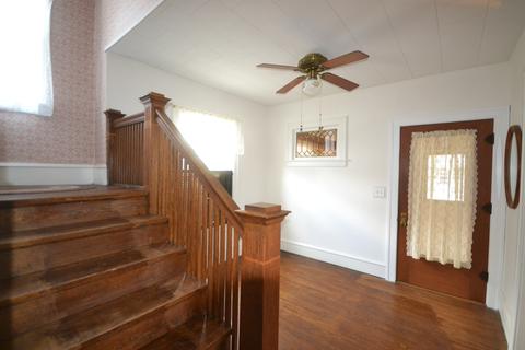 3 S Alfred Ave, Elgin, IL 60123 photo 3