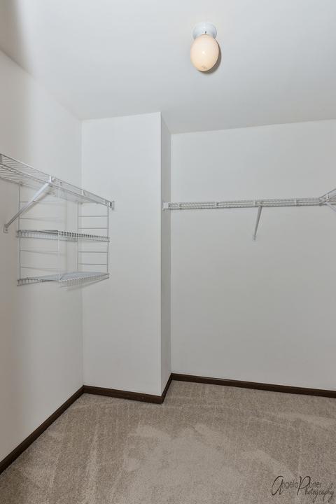 708 Morris Ct, Lakemoor, IL 60051 photo 12