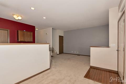 708 Morris Ct, Lakemoor, IL 60051 photo 4
