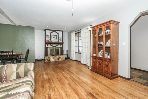4311 Cermak Rd, Algonquin, IL 60102 photo 3