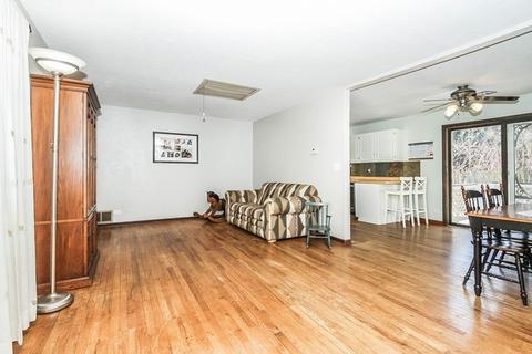 4311 Cermak Rd, Algonquin, IL 60102 photo 4