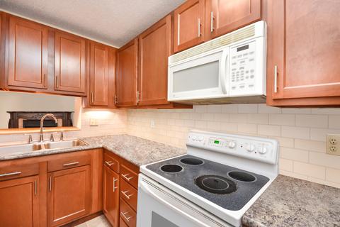 700 N Adelaide St #124, Normal, IL 61761 photo 8