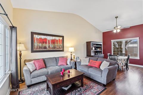 480 Snow Drift Cir, Bartlett, IL 60103 photo 2