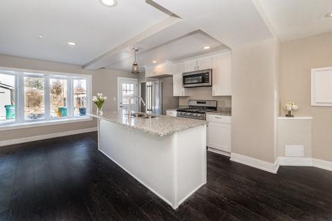 296 Walnut Ave, Wheeling, IL 60090 photo 3