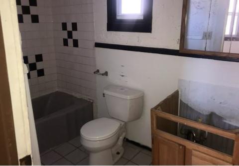 621 E 154th St, Phoenix, IL 60426 photo 9