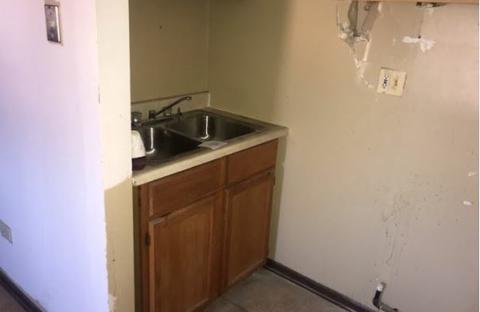 621 E 154th St, Phoenix, IL 60426 photo 7
