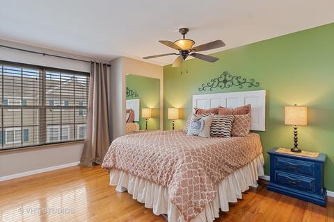 583 Declaration Ln, Aurora, IL 60502 photo 9