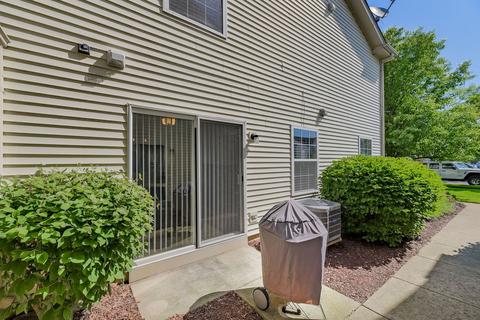 2435 Dickens Dr, Aurora, IL 60503 photo 13