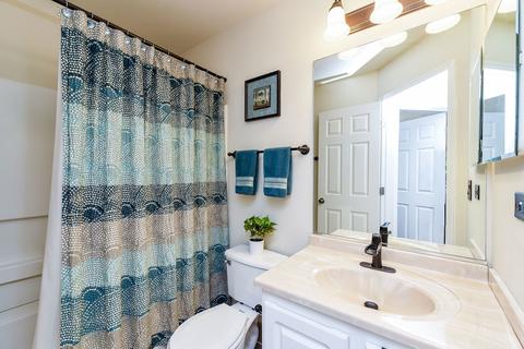2435 Dickens Dr, Aurora, IL 60503 photo 9