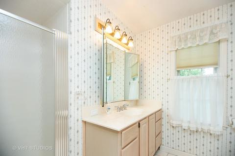 714 E North St, Itasca, IL 60143 photo 9