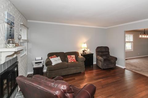 237 S Park Place Dr, Bartlett, IL 60103 photo 18
