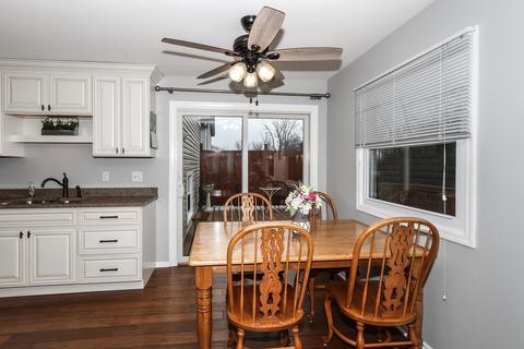 237 S Park Place Dr, Bartlett, IL 60103 photo 14