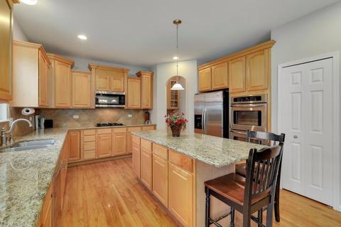 25800 Campbell Ln, Plainfield, IL 60585 photo 9
