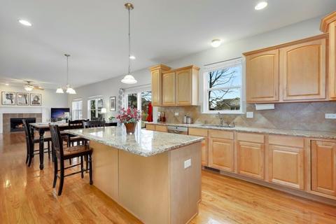 25800 Campbell Ln, Plainfield, IL 60585 photo 7