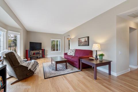 838 Coronado Ct, Elgin, IL 60123 photo 4
