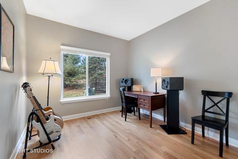 838 Coronado Ct, Elgin, IL 60123 photo 9