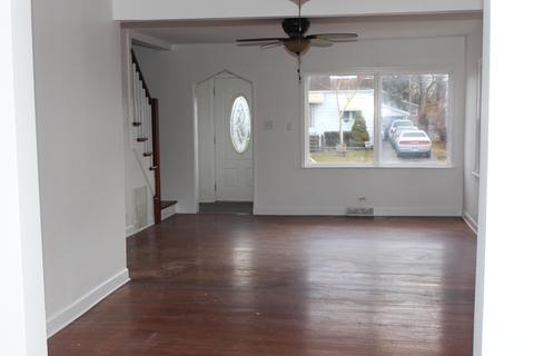 15036 Ridgeway Ave, Midlothian, IL 60445 photo 4