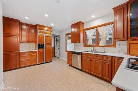1010 Hunter Rd, Glenview, IL 60025 photo 8