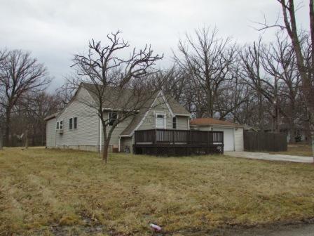 23040 Lahon Rd, Steger, IL 60475 photo 2
