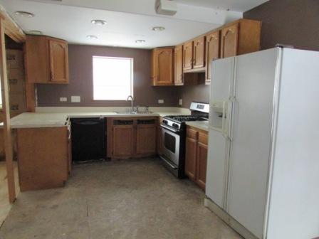 23040 Lahon Rd, Steger, IL 60475 photo 7