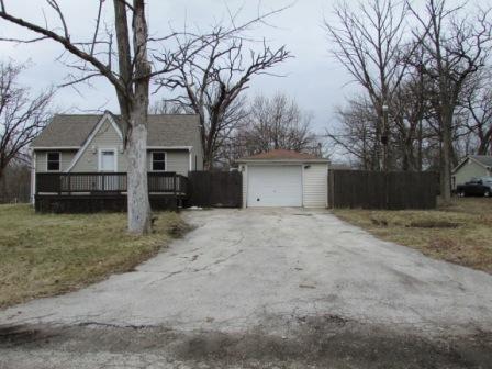 23040 Lahon Rd, Steger, IL 60475 photo 1