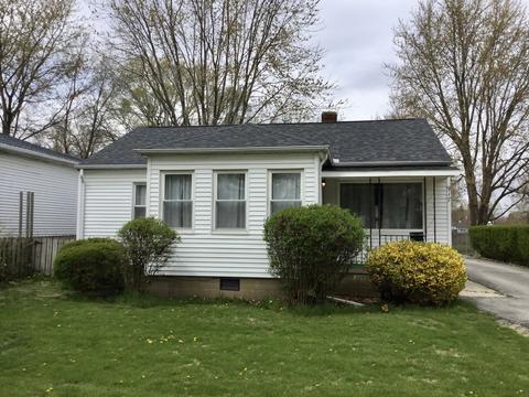917 E Sangamon Ave, Rantoul, IL 61866 photo 2