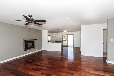 906 Bryn Mawr Ave, Bartlett, IL 60103 photo 4