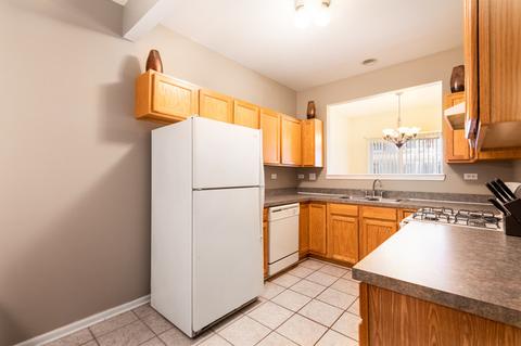 2315 Reflections Dr, Aurora, IL 60504 photo 5