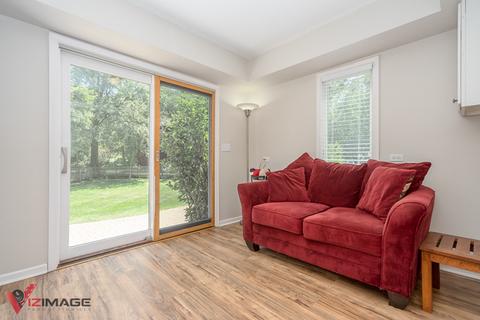 2035 Glencoe St, Wheaton, IL 60187 photo 9