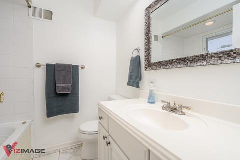2035 Glencoe St, Wheaton, IL 60187 photo 13