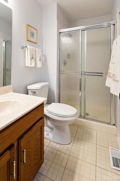 1408 Aldgate Ct #C1, Wheeling, IL 60090 photo 13