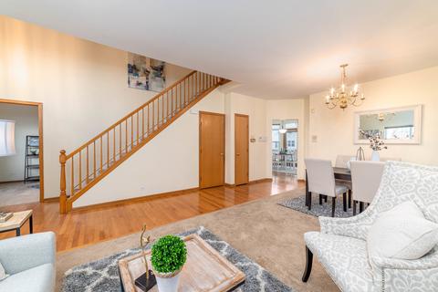 1910 Westridge Blvd, Bartlett, IL 60103 photo 6