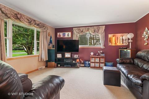 18 J St, Plano, IL 60545 photo 2