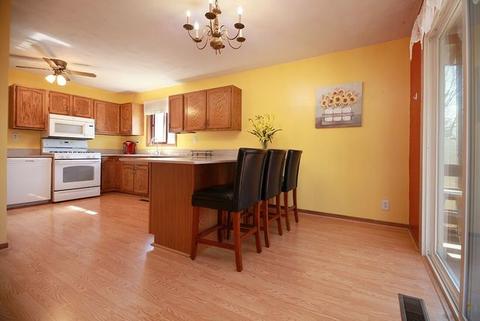 132 Deerpath Dr, Morris, IL 60450 photo 5