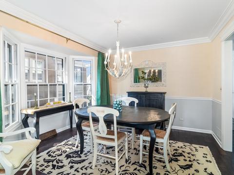 914 N Main St, Wheaton, IL 60187 photo 7
