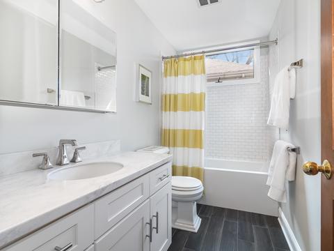 914 N Main St, Wheaton, IL 60187 photo 25