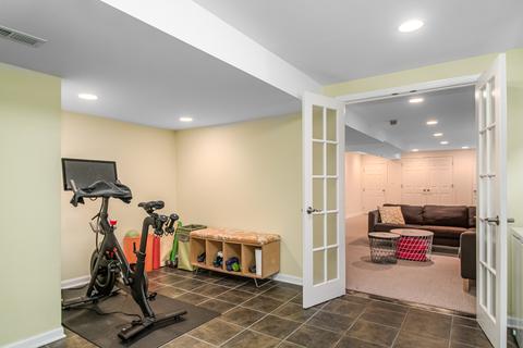 914 N Main St, Wheaton, IL 60187 photo 30