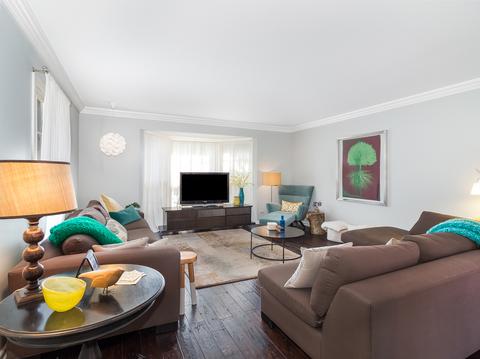 914 N Main St, Wheaton, IL 60187 photo 5