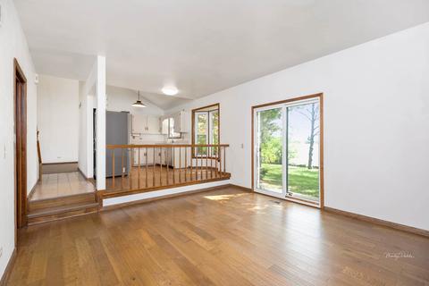 488 Valleyview Dr, Bartlett, IL 60103 photo 7
