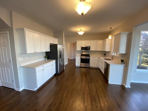 7607 Red Oak Dr, Plainfield, IL 60586 photo 9
