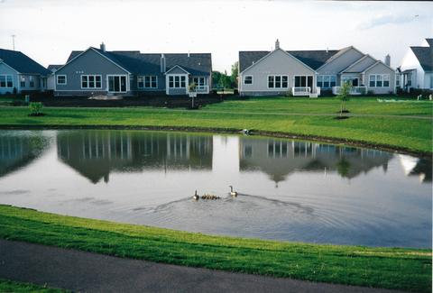 10 Twickenham Ct, Algonquin, IL 60102 photo 2