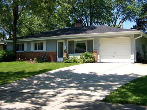 180 Pleasant St, Hoffman Estates, IL 60169 photo 1
