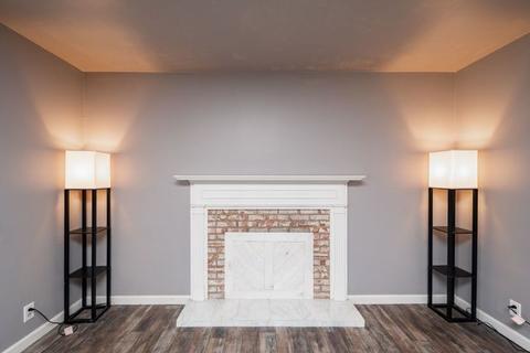 2 Crestwood Ct, Normal, IL 61761 photo 5