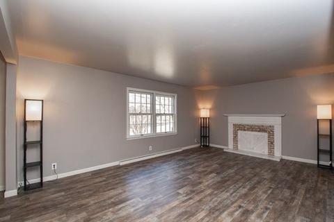 2 Crestwood Ct, Normal, IL 61761 photo 2